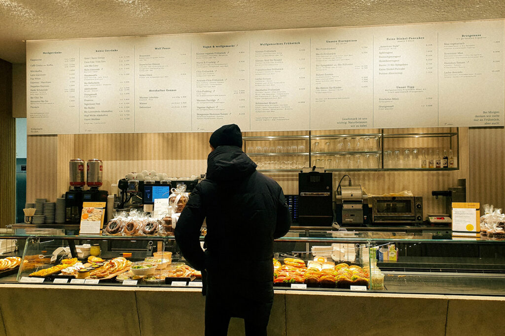 Bäckerei Wolf bakery restaurant branding by Moodley